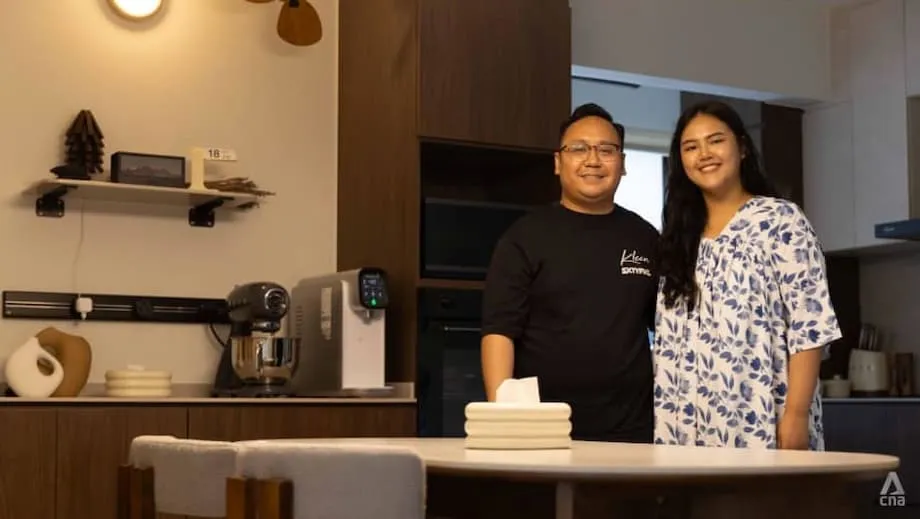 ক্রেতারা শোপি ও তাওবাওমুখী হওয়ায় ই-কমার্সের চাপে সিঙ্গাপুরের আসবাবপত্র বিক্রেতারা