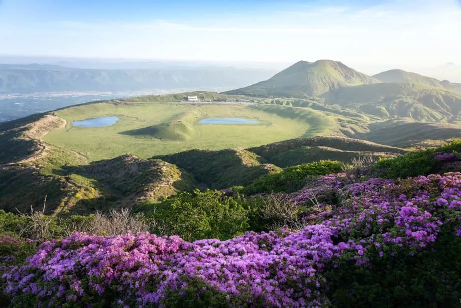 Mt. Aso: A Breathtaking Volcanic Landscape in Kumamoto | Tabimania Japan