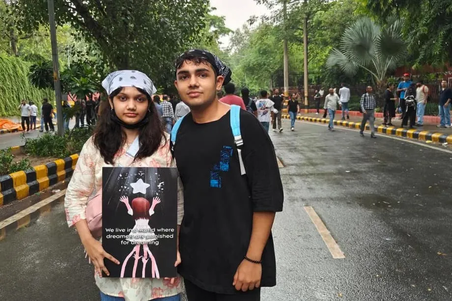 দিল্লিতে পুলিশের দমন-পীড়নের পর মিছিল স্থগিত করল ভারতের ‘ককরোচ’ আন্দোলন