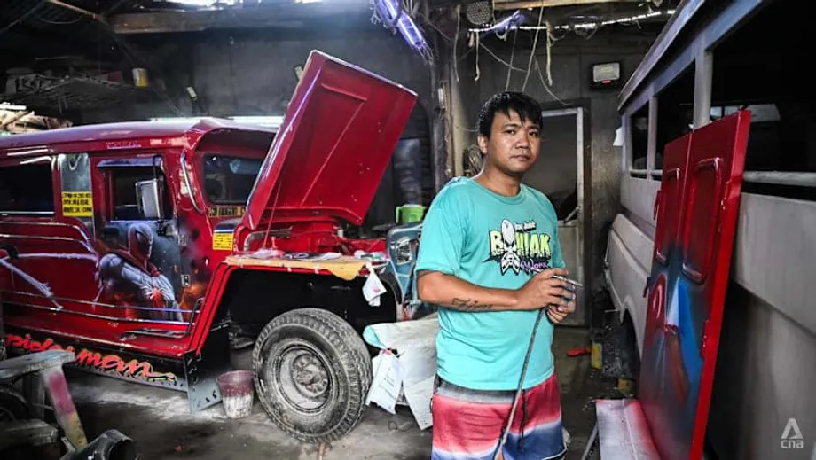 ম্লান হয়ে আসা ক্যানভাস: ফিলিপাইনের পরিবহন আধুনিকায়নে কীভাবে হুমকির মুখে শিল্পের ঐতিহ্য