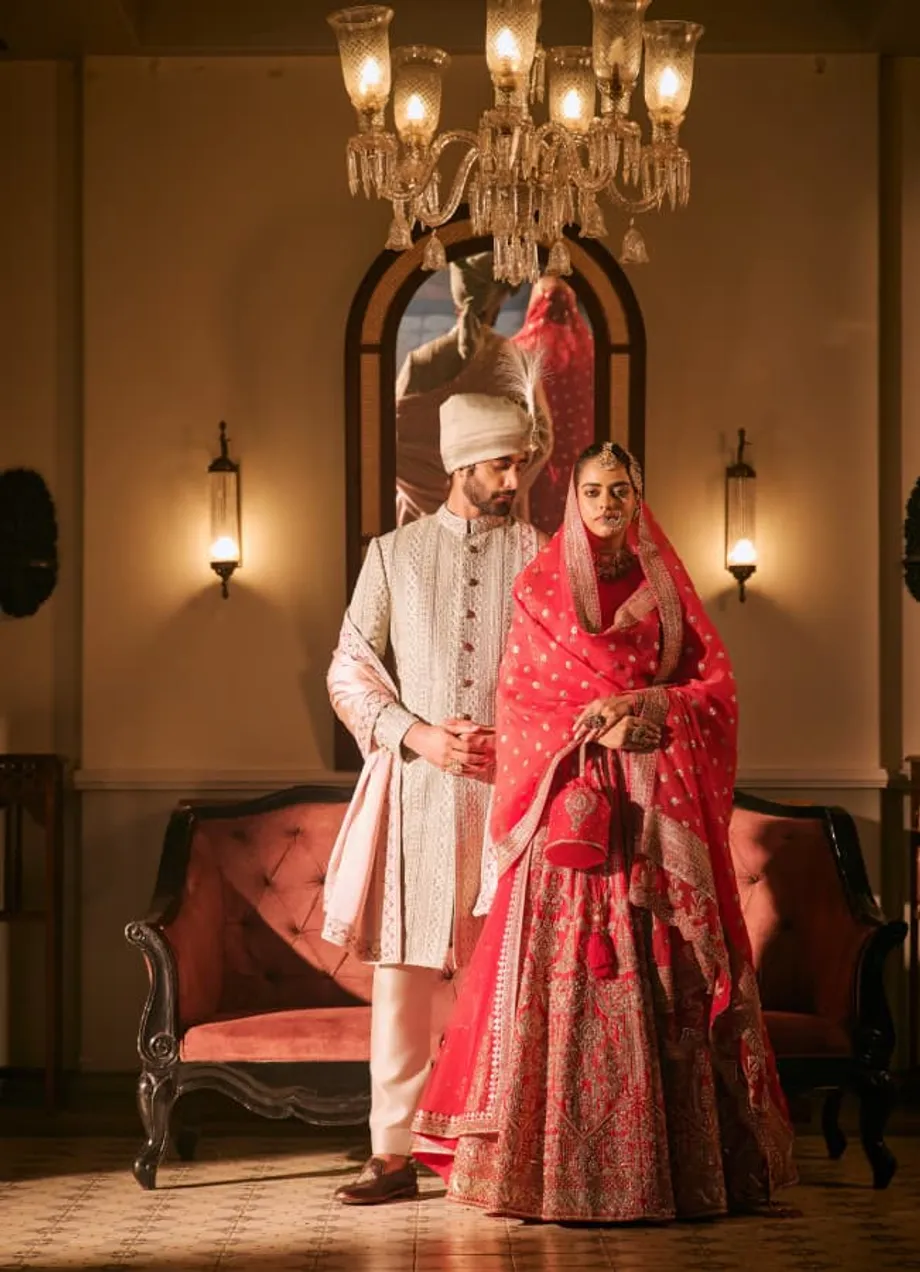 লালের চিরন্তন মাহাত্ম্য: দক্ষিণ এশীয় বধূ-ঐতিহ্য বোঝা