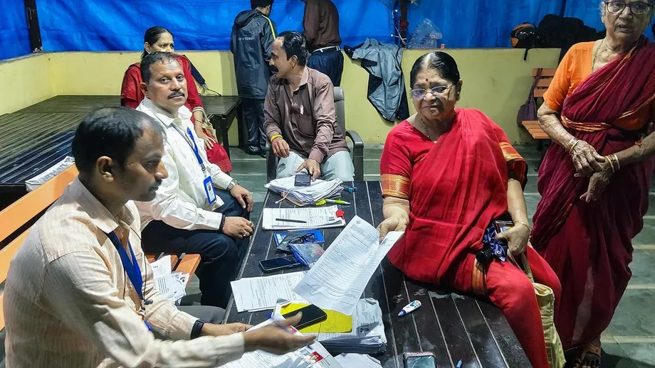 Supreme Court Assures Deleted Maharashtra Voters on Form 6, Seeks Election Commission Reply