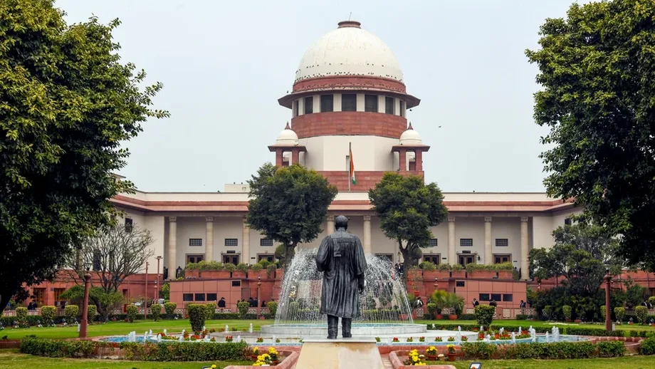 Supreme Court Challenges Drug Price Gaps as India Defends Cancer Medicine Margin Cap